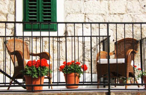 Old Stone House with private Swimming Pool - Photo 33