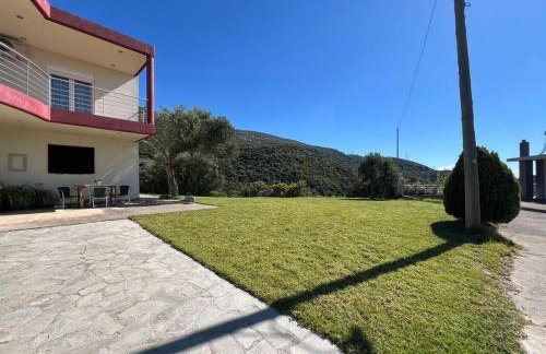 Up on the hill - Foto 11