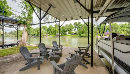 Outdoor Entertainment Space: Home in McQueeney - Foto 2