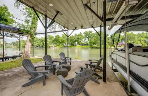 Outdoor Entertainment Space: Home in McQueeney - Foto 2