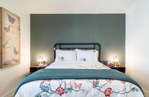 Bus Stop Saloon - Cave Creek with Spa - Photo 64