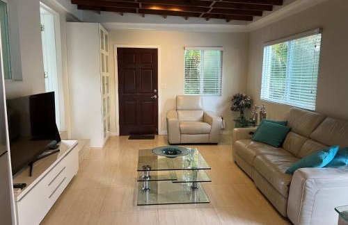 LUXURY Guayabita's House - Photo 8