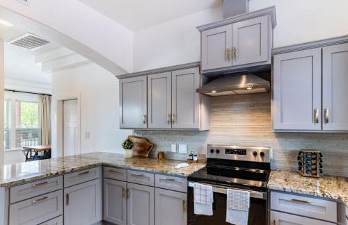 Family-Ready 4BR with Yard & Kids Playground - Foto 3