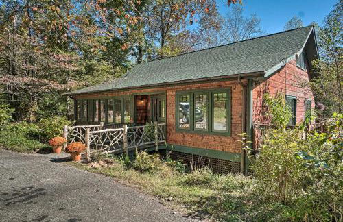 Riverfront Tallulah Falls Cabin with Hot Tub! - Foto 41