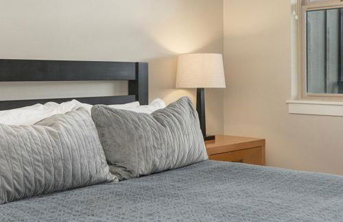 Ski-In / Ski-Out 1 Bedroom Condo base of WP Resort - Foto 39