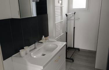 Grande maison avec vue sur le lac - Photo 6