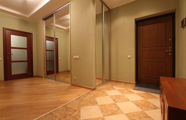 Moscow Premium Apartment - Photo 15
