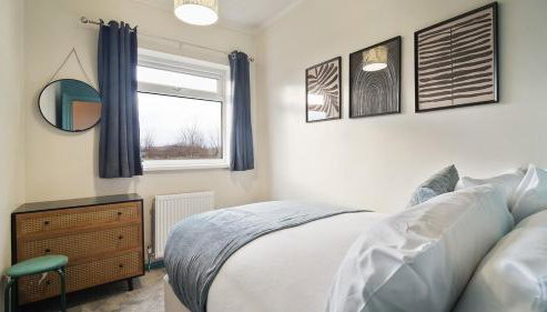 Treeton - Brand New 3 Bed House, FREE Parking & Great for Groups - Hosted by Stay Host Save - Foto 2