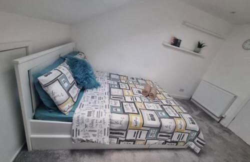 Spacious 4-Bedroom Home - Foto 4