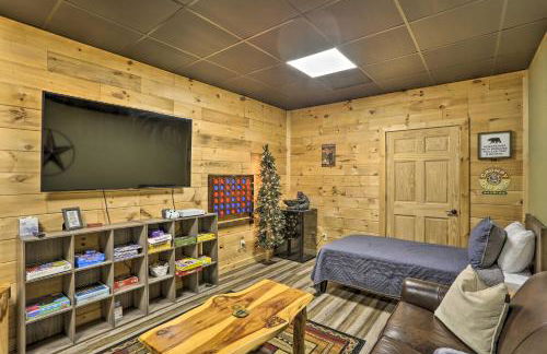 Cherry Lake Lodge with Hot Tub, Fire Pit and Game Room - Foto 28
