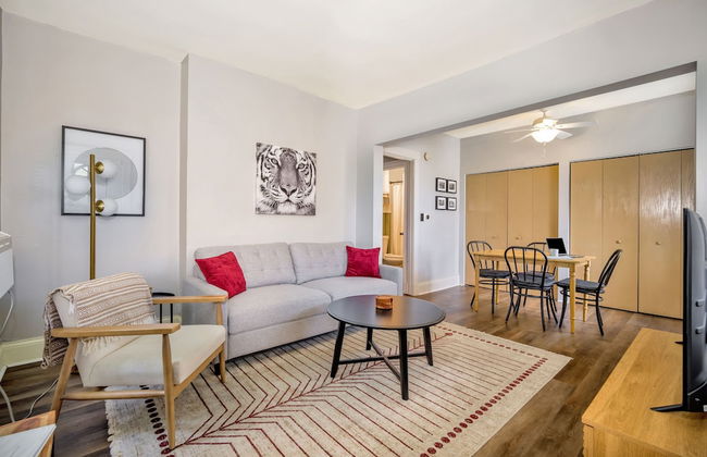 Cozy Cottage In The Heart Of Hyde Park 1 Bedroom Home by RedAwning - Photo 9