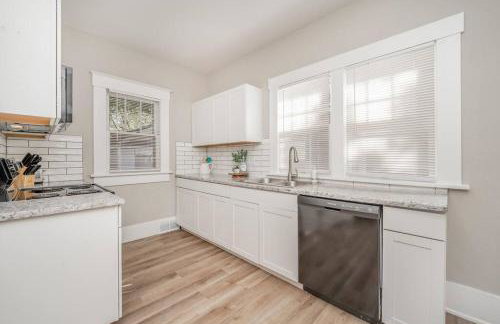 4 Bed 2 Bath Home by College Hill and Hospitals - Foto 7