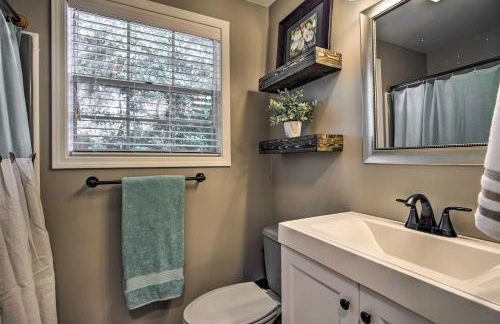 Modern Home with Yard and Deck, 1 Mi to Clemson U! - Foto 20