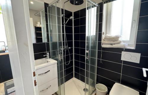 Charming Stay in the Heart of Vittel - Photo 17