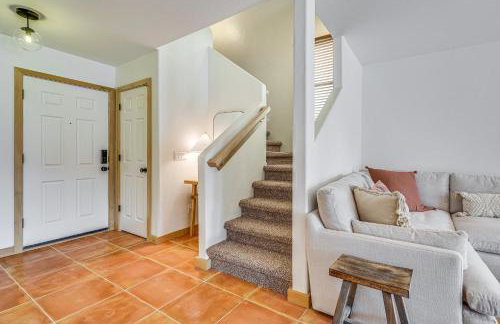 Gorgeous Green Valley Home Patio and Private Pool! - Foto 12