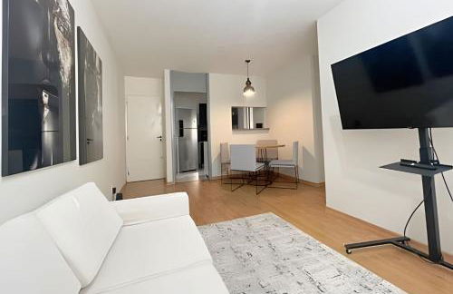 Apartamento amplo na Granja Viana - 3 dorms - Foto 2