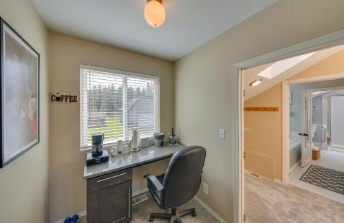 Beachfront Sagle Retreat with Boat Dock and Lift - Foto 17