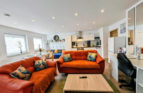 VipStay - Stilvoll und geräumige Apartments mit Terasse oder Balkon, Küche, kostenloses Parken, WLAN, Smart Tv - Foto 4