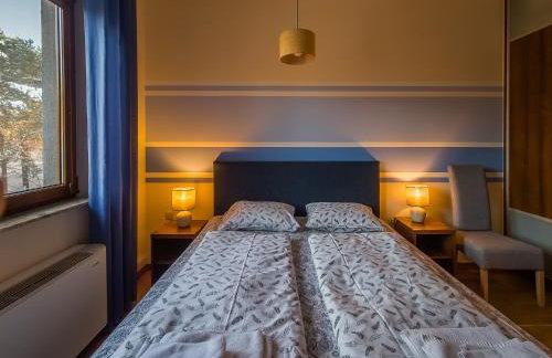 Klimatyzowany apartament przy plaży - 2 sypialnie, basen, garaż, Villa 4 Pory Roku - Foto 26