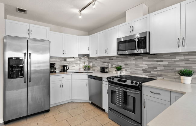 GLOBALSTAY. Modern Downtown Condos. Free parking - Photo 49