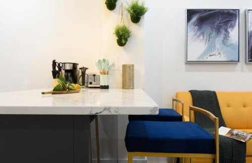 1597-9 Renovated Studio Prime UES WD in unit - Foto 7