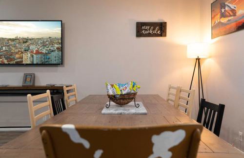 Game Barn, Cowboy Pool, 17ft Movie Screen - sleeps 10 - Foto 12