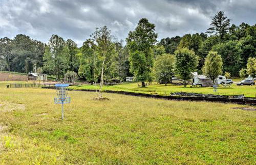 Secluded Morganton Tiny Home with Grills! - Foto 32