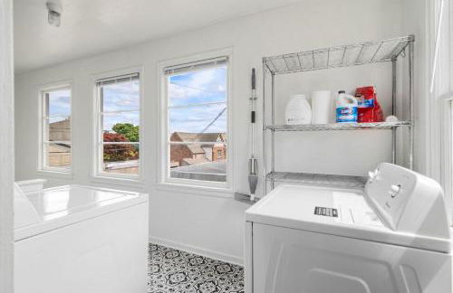 King Bed, Near DT and Best Restaurants, Pets OK! - Foto 56