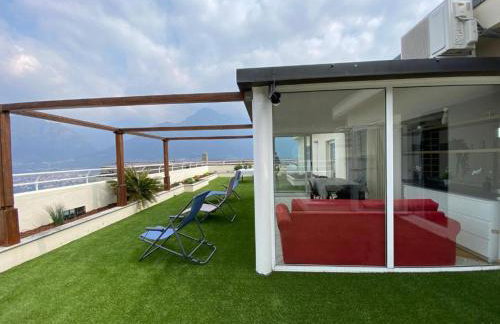 Penthouse with Big Terrace in Residence with Pool - Foto 29