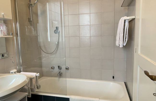 Mamma Ciccia Holiday Home - Front Lake Apartment, beach and swimming pool - Foto 17