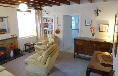 Glen Cottage - Photo 2