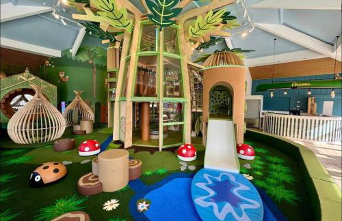 Exquisite Lake lodge in Hoburne Holiday Resort - Valentino Rose Lodge - Foto 52