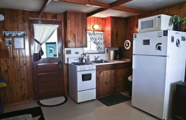 #1 - Cedar Village 2 Bedroom Cabin by RedAwning - Foto 6
