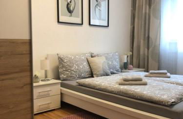 No2 TOP Apartment4YOU - 3 Zimmer, 1-6 Pers, Saarbrücken - Jägersfreude Saarbruecken - Foto 1