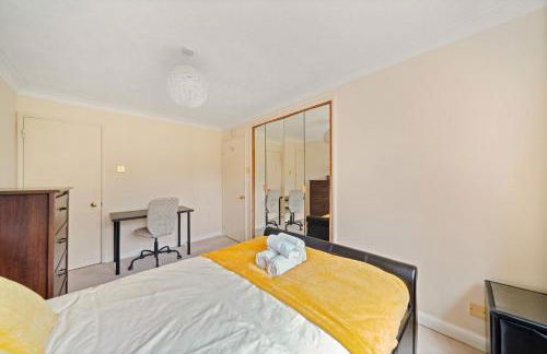 Long Stay 2BR Garden View Flat WiFi Parking Dishwasher Walk to Bromley High St & Station - Foto 10