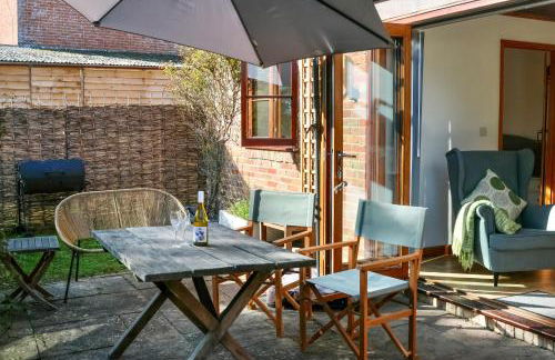 Tranquil and cosy cottage on the Somerset Levels - Photo 38