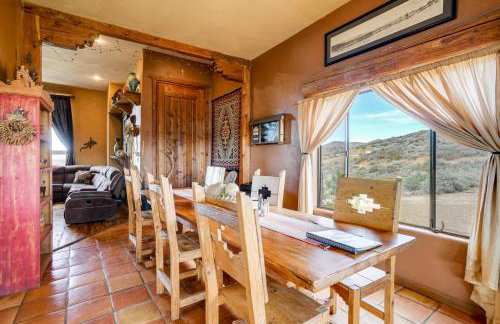 Mtn-View Adobe Home with Large Deck Near Prescott! - Foto 8