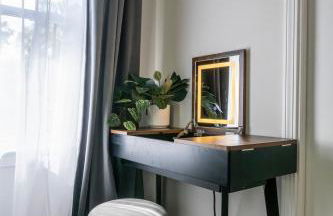 Modern Luxe 3B2B - Hot Tub - Game Room - EV Charger - Walk to Downtown LS - Foto 17