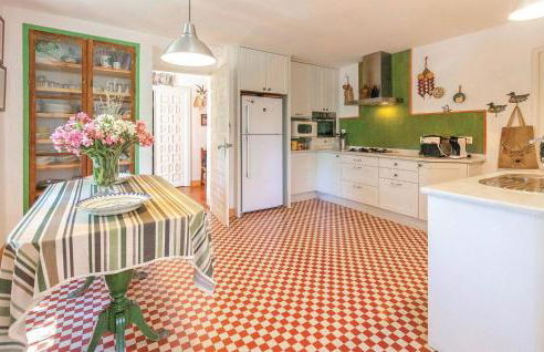 Gorgeous Home In Higuera De La Sierra - Foto 5