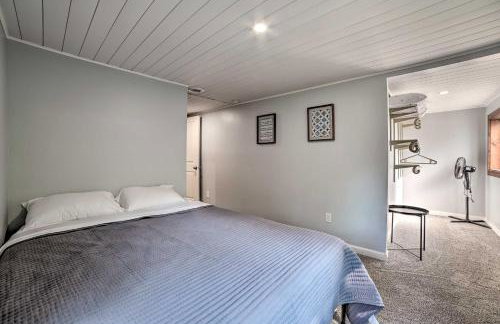 Prudenville Retreat with Yard about 1 Mi to Lake! - Foto 17