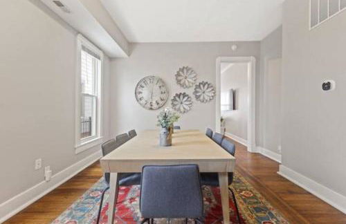 Chic 6BR Retreat:10 beds 3.5 Baths for Groups*ste - Foto 9