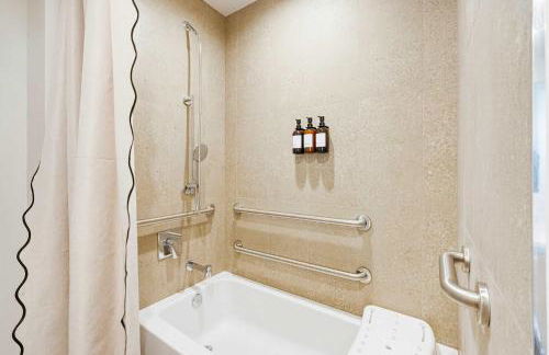Downtown Drift-Luxury Amenities Sauna & Pool - Foto 22