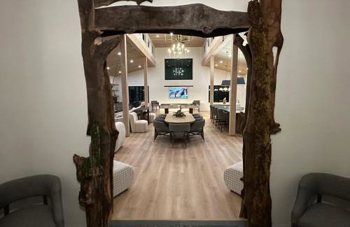 Bandon Woods Lodge & Spa - Photo 3