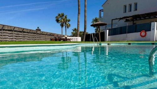 Pool- AirCon- Quiet&Peaceful- FamilyFriendly - Foto 2