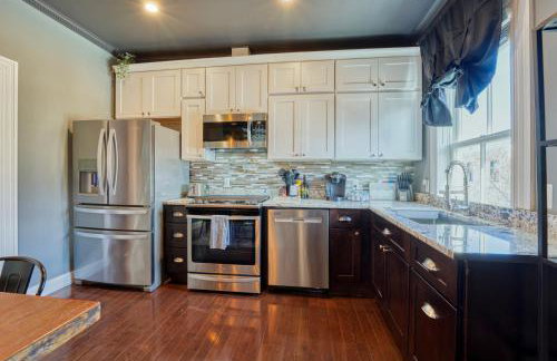 Homelike Three-Bedroom Apartment with Private Theater Near Capitol - Foto 2