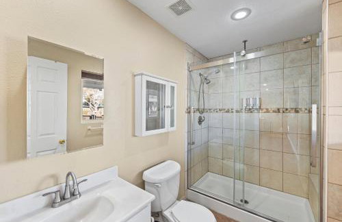 Spacious Desert Getaway! - Photo 50