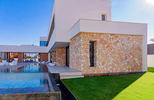 Inmovecos Villa Gawy 2 de Lujo con piscina privada - Foto 4