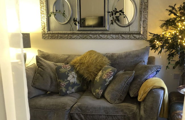 Lazy Nest - Sleeps 4, Parking, Garden & Hammocks - Foto 13