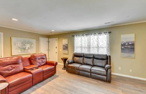 Walk to Restaurants Bluffton Retreat with Patio - Photo 7