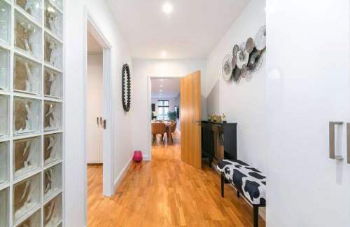 Stylish 1 Bedroom Shoreditch Apartment Sleeps 4 Near Old Street Station - Foto 21